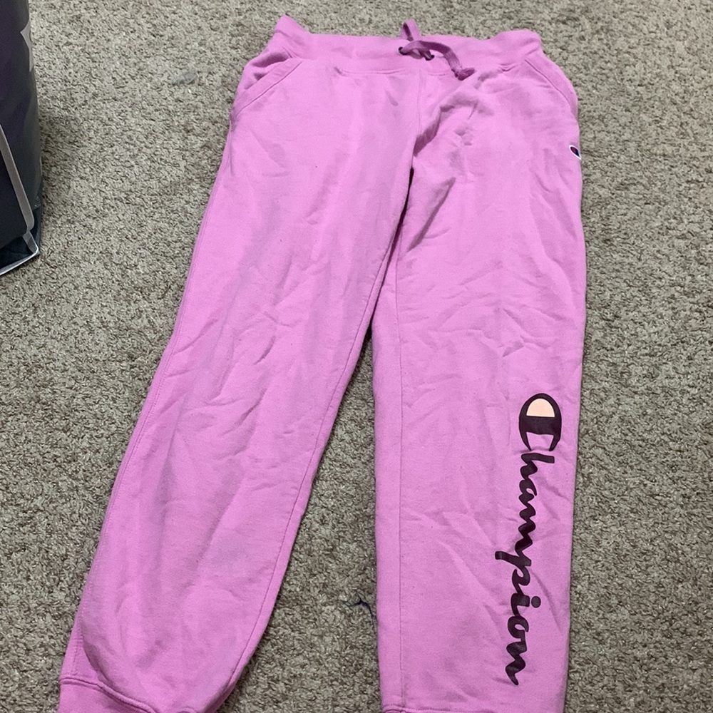 Women’s size M champion pink sweats